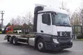 samochód ciężarowy Mercedes zdjęcie 8