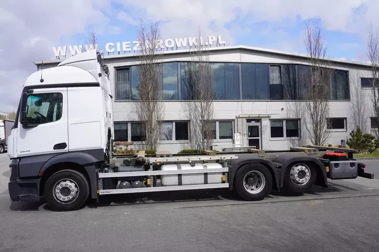 Mercedes Actros 2545 6x2 MP5 / ADR / zdjęcie 2