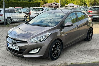 Hyundai i30 Benzyna Gwarancja BDB stan 