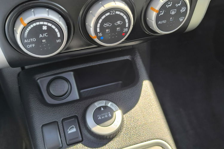 Nissan X-Trail 2.0dCi 150KM 4x4 Klima Panorama Kamera zdjęcie 16
