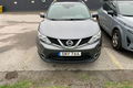 samochód osobowy Nissan zdjęcie 3