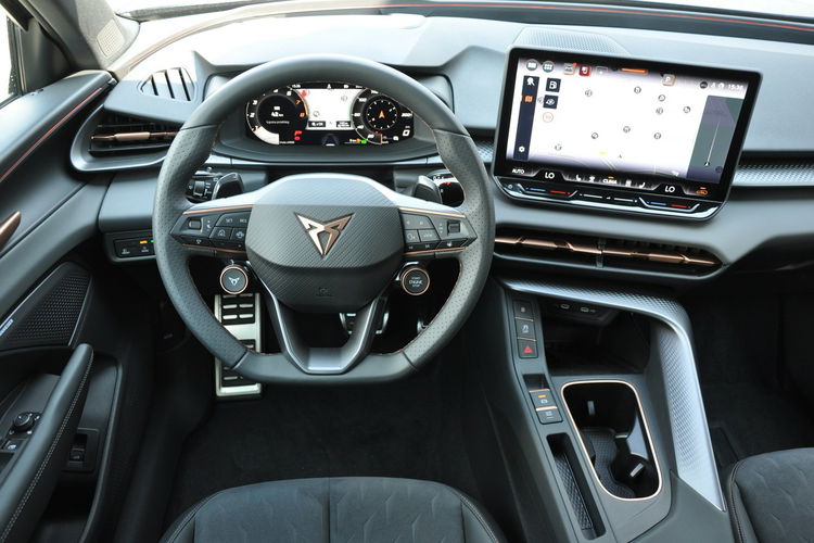 Cupra Terramar 2.0TSI 265KM VZ 4Drive El.Klapa Kamera El.Fotel Matrix Nowy Gwar. Deal zdjęcie 39