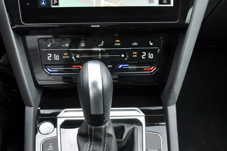 Volkswagen Arteon 2.0TSI 190KM DSG R-line El Klapa Nawigacja Hak Gwar. Fabryczna FV23 zdjęcie 25