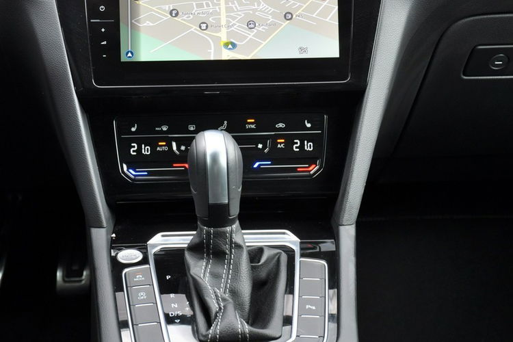 Volkswagen Arteon 2.0TSI 190KM DSG R-line El Klapa Nawigacja Hak Gwar. Fabryczna FV23 zdjęcie 28