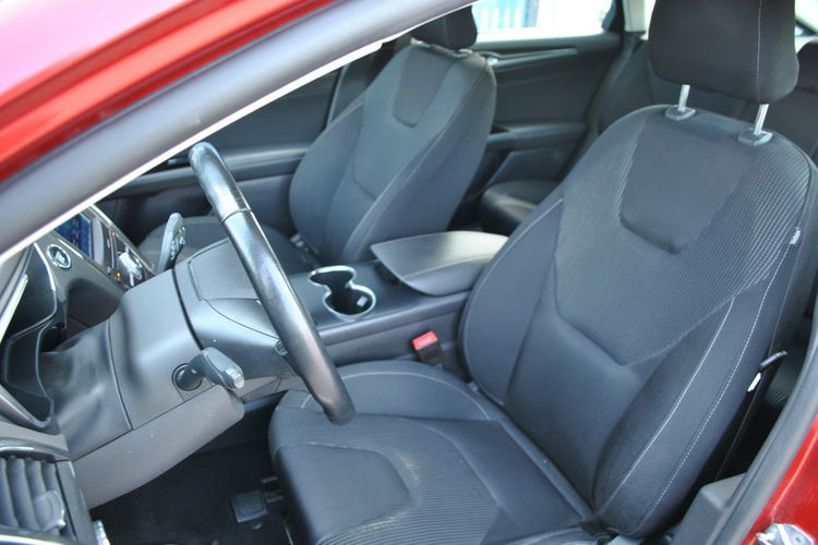 Mondeo Liftback Titanium 2.0 EcoBlue 150KM ASO Forda Gwarancja Ford Używane zdjęcie 20