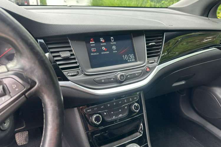 Opel Astra zadbane zdjęcie 7
