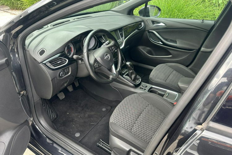 Opel Astra zadbane zdjęcie 9