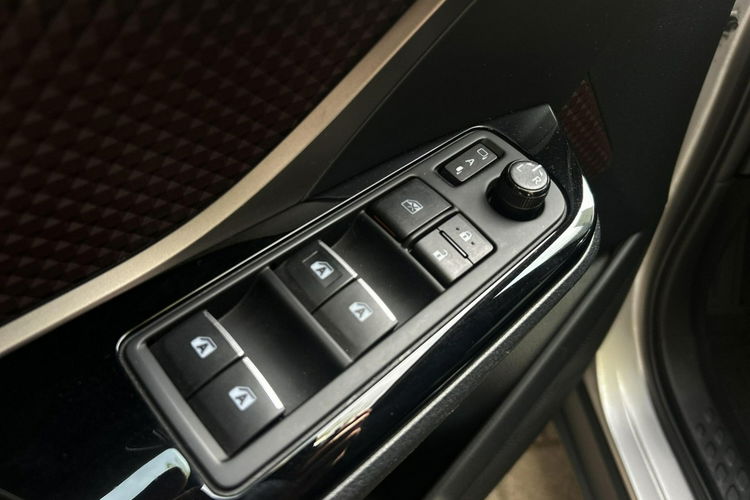 Toyota C-HR 1.8 HYBRID 122KM PRESTIGE LED NAVI, salon Polska, gwarancja zdjęcie 18