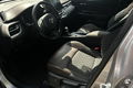 samochód osobowy Toyota zdjęcie 24