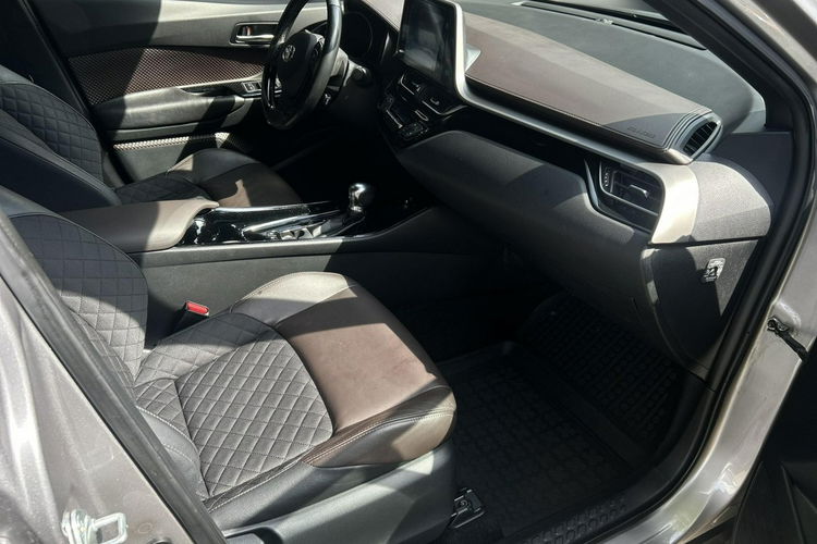 Toyota C-HR 1.8 HYBRID 122KM PRESTIGE LED NAVI, salon Polska, gwarancja zdjęcie 30