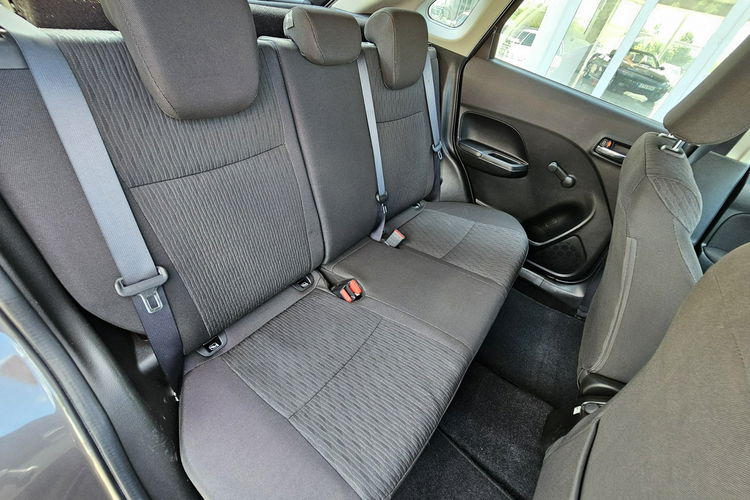 Suzuki Baleno 2017 model ,  grzane fotele,  radar,  serwis zdjęcie 11