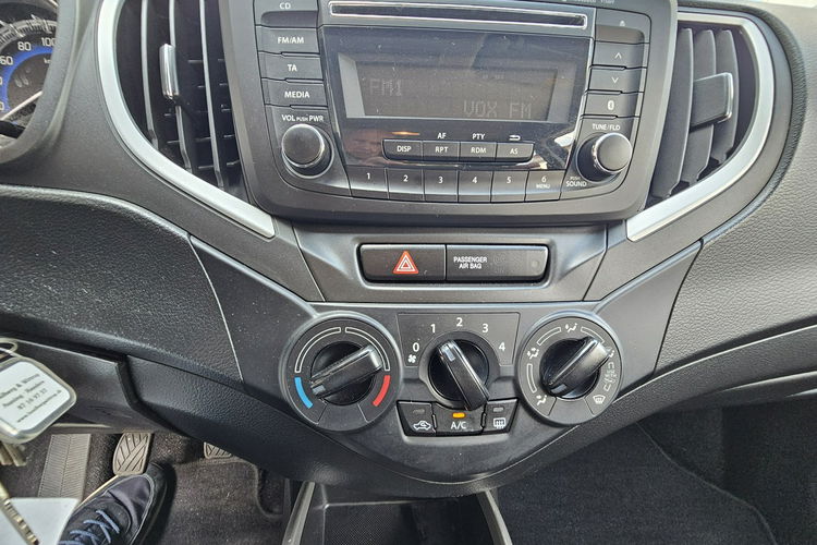 Suzuki Baleno 2017 model ,  grzane fotele,  radar,  serwis zdjęcie 22