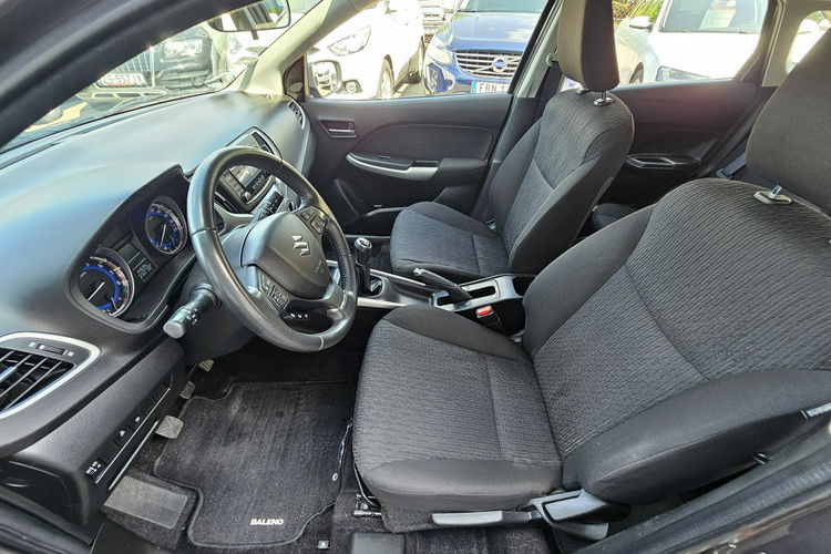 Suzuki Baleno 2017 model ,  grzane fotele,  radar,  serwis zdjęcie 26