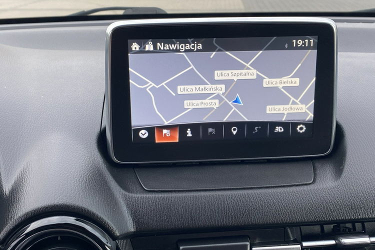 Mazda 2 +90KM+LEDY+asystent pasa ruchu+MARTWE POLE+RADAR zdjęcie 22