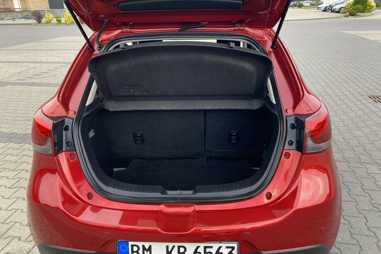 Mazda 2 +90KM+LEDY+asystent pasa ruchu+MARTWE POLE+RADAR zdjęcie 34