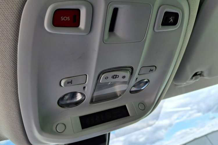 Peugeot 308 SW Automat 1.5dci 111tyskm zdjęcie 11