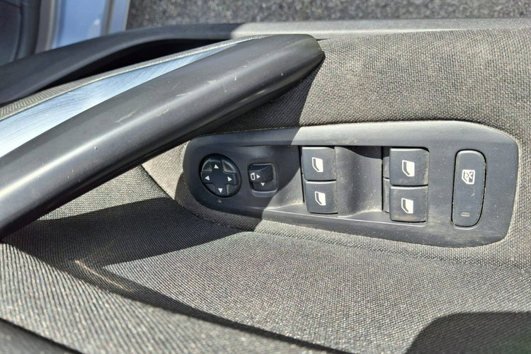 Peugeot 308 SW Automat 1.5dci 111tyskm zdjęcie 19