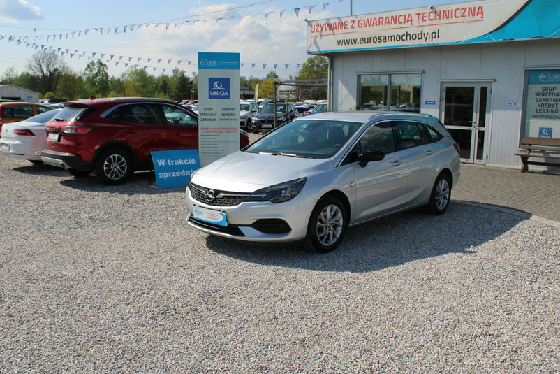 samochód osobowy Opel zdjęcie 1