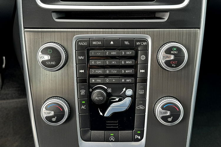 Volvo V60 Skóry Navi Gwarancja zdjęcie 17