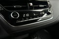 samochód osobowy Toyota zdjęcie 17