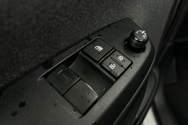 Toyota Yaris 1.0 VVTi 72KM COMFORT, salon Polska, gwarancja, FV23% zdjęcie 19