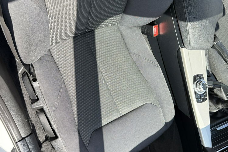 BMW 320 Bardzo zadbana zdjęcie 14