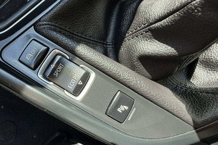 BMW 320 Bardzo zadbana zdjęcie 22