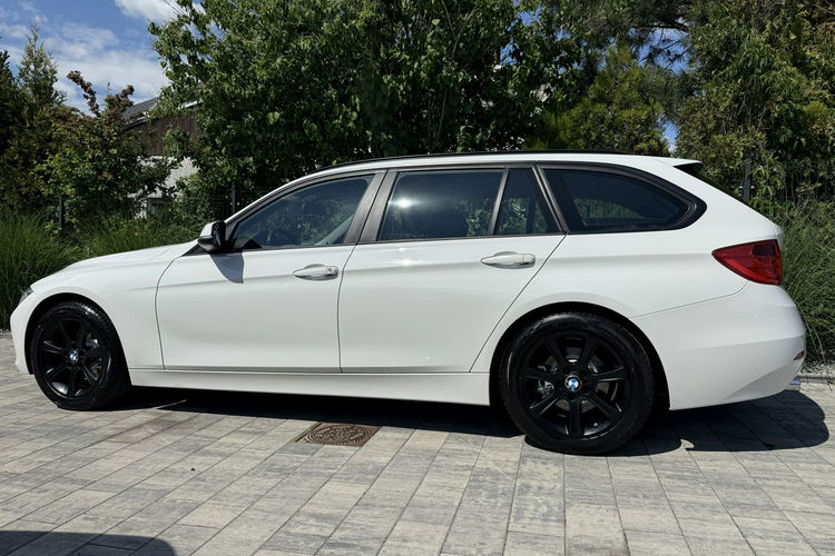 BMW 320 Bardzo zadbana zdjęcie 29