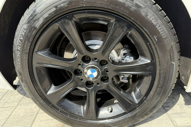 BMW 320 Bardzo zadbana zdjęcie 34