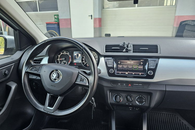 Skoda Fabia kamera,  led ,  alufelgi ,  tempomat ,  serwis zdjęcie 19