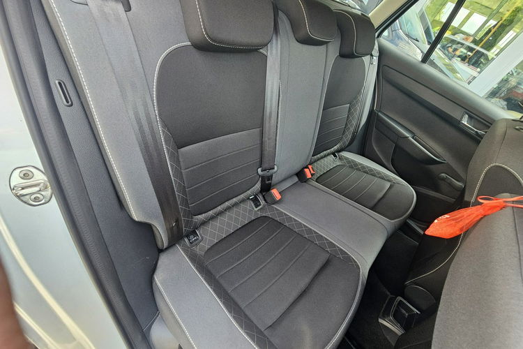 Skoda Fabia kamera,  led ,  alufelgi ,  tempomat ,  serwis zdjęcie 27