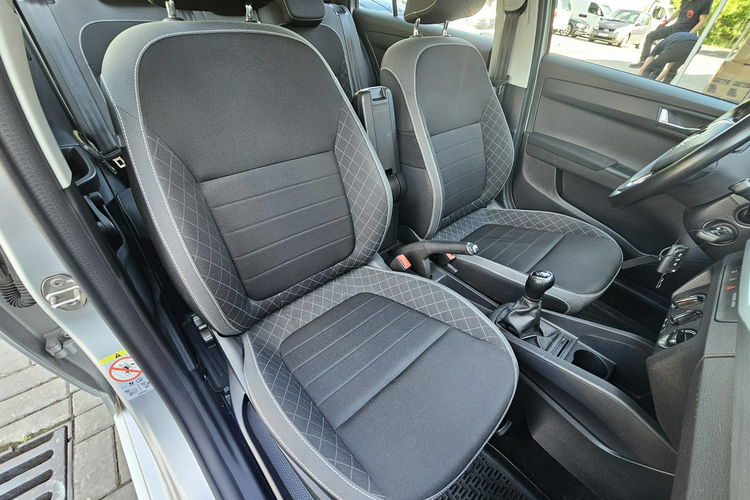 Skoda Fabia kamera,  led ,  alufelgi ,  tempomat ,  serwis zdjęcie 9