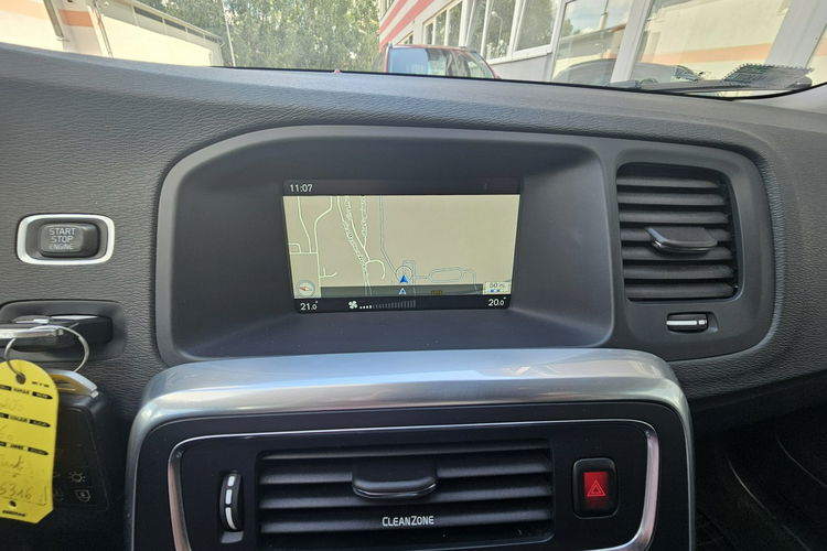 Volvo S60 niski przebieg, , bogata wersja zdjęcie 14