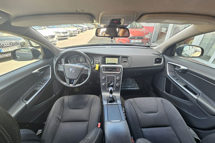 Volvo S60 niski przebieg, , bogata wersja zdjęcie 15