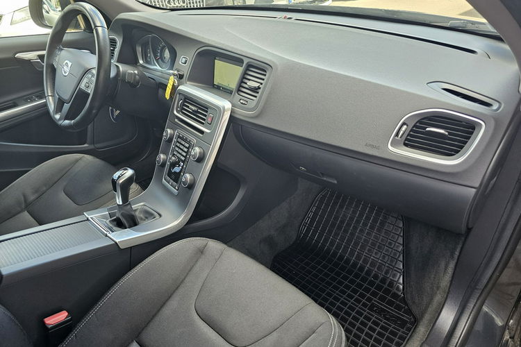 Volvo S60 niski przebieg, , bogata wersja zdjęcie 18