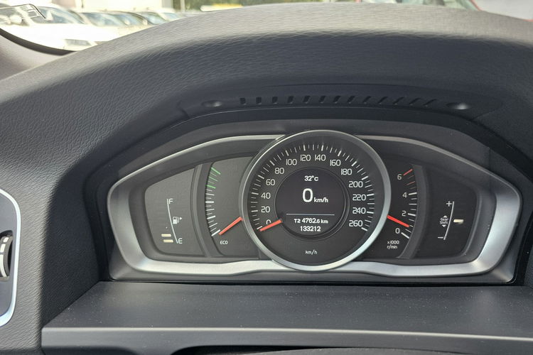 Volvo S60 niski przebieg, , bogata wersja zdjęcie 22