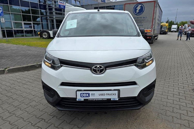 TOYOTA PROACE CITY zdjęcie 6