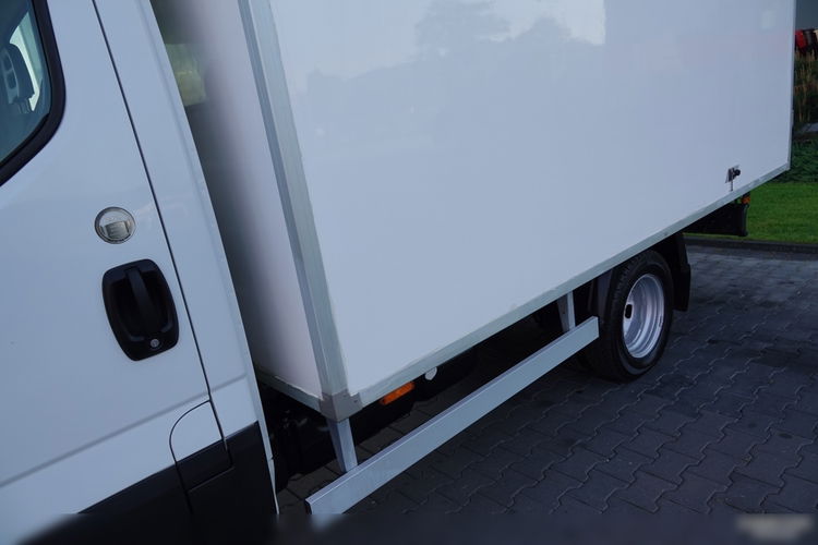 Iveco DAILY / 3.0D -180KM / CHŁODNIA / HAKÓWKA / AGREGAT THERMO KING / ZEWNĘTRZNA WTYKA / DMC: 3500 KG / 2019 ROK zdjęcie 14