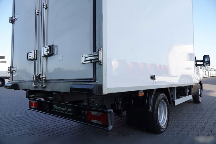 Iveco DAILY / 3.0D -180KM / CHŁODNIA / HAKÓWKA / AGREGAT THERMO KING / ZEWNĘTRZNA WTYKA / DMC: 3500 KG / 2019 ROK zdjęcie 17