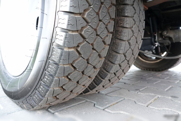 Iveco DAILY / 3.0D -180KM / CHŁODNIA / HAKÓWKA / AGREGAT THERMO KING / ZEWNĘTRZNA WTYKA / DMC: 3500 KG / 2019 ROK zdjęcie 27