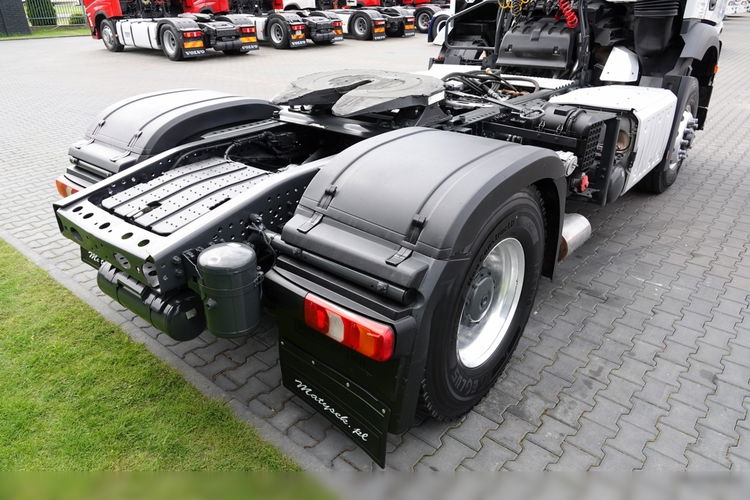 Mercedes AROCS 1851 /  4X4 / HYDRODRIVE / KOMPRESOR DO WYDMUCHU GARDNER  / HYDRAULIKA  / ADR / RETARDER / ALUFELGI / 2018 ROK / SPROWADZONY / PO KONTRAKCIE SERWISOWYM  zdjęcie 14