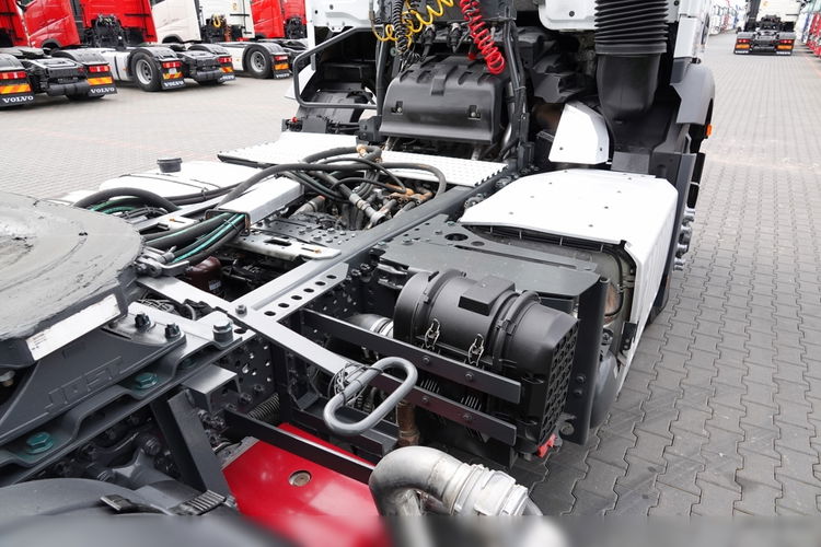 Mercedes AROCS 1851 /  4X4 / HYDRODRIVE / KOMPRESOR DO WYDMUCHU GARDNER  / HYDRAULIKA  / ADR / RETARDER / ALUFELGI / 2018 ROK / SPROWADZONY / PO KONTRAKCIE SERWISOWYM  zdjęcie 15