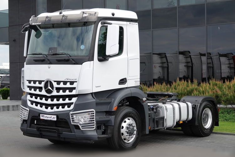 Mercedes AROCS 1851 /  4X4 / HYDRODRIVE / KOMPRESOR DO WYDMUCHU GARDNER  / HYDRAULIKA  / ADR / RETARDER / ALUFELGI / 2018 ROK / SPROWADZONY / PO KONTRAKCIE SERWISOWYM  zdjęcie 3