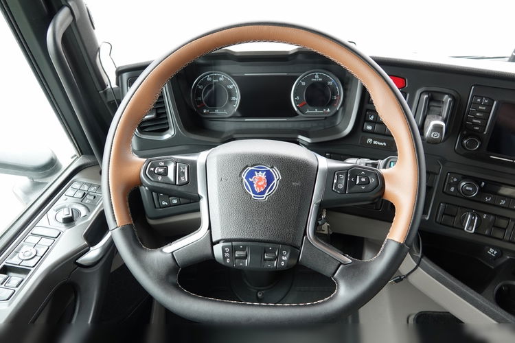 Scania R 500 / RETARDER / KLIMA POSTOJOWA / OPONY 100%  / PO ZŁOTYM KONTRAKCIE SERWISOWYM zdjęcie 28