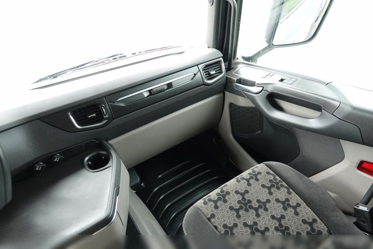 Scania R 500 / RETARDER / KLIMA POSTOJOWA / OPONY 100%  / PO ZŁOTYM KONTRAKCIE SERWISOWYM zdjęcie 32