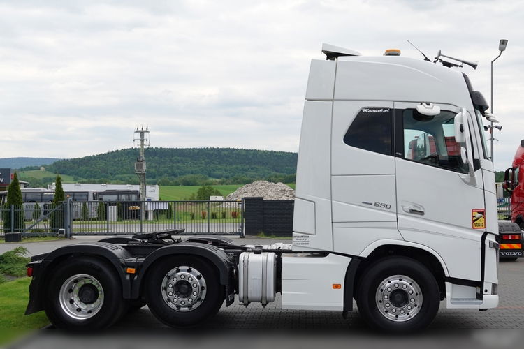 Volvo FH 16 / 650 / 6x2 / HYDRAULIKA / RETARDER / KLIMA POSTOJOWA / PUSHER / 3 OSIOWY CIĄGNIK SIODŁOWY / ALUFELGI SPROWADZONY / PO KONTRAKCIE SERWISOWYM zdjęcie 10