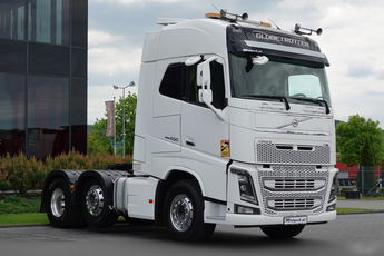 Volvo FH 16 / 650 / 6x2 / HYDRAULIKA / RETARDER / KLIMA POSTOJOWA / PUSHER / 3 OSIOWY CIĄGNIK SIODŁOWY / ALUFELGI SPROWADZONY / PO KONTRAKCIE SERWISOWYM
