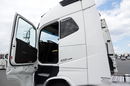 Volvo FH 16 / 650 / 6x2 / HYDRAULIKA / RETARDER / KLIMA POSTOJOWA / PUSHER / 3 OSIOWY CIĄGNIK SIODŁOWY / ALUFELGI SPROWADZONY / PO KONTRAKCIE SERWISOWYM zdjęcie 25