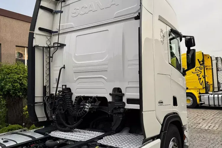 Scania R450 zdjęcie 14