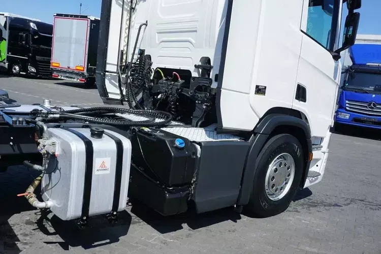 Scania R 450 / EURO 6 / ACC / HYDRAULIKA / RETARDER zdjęcie 34